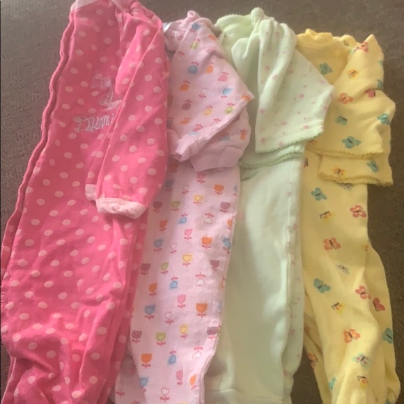 Assorted baby onsies - Picture 1 of 5